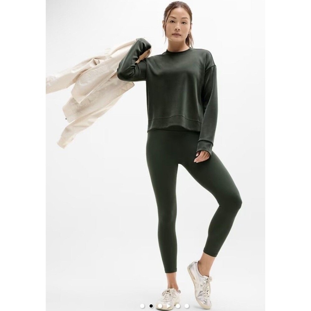 Athleta Seasoft Crewneck Sweatshirt L Elm Green Athleisure Gym Workout NWT